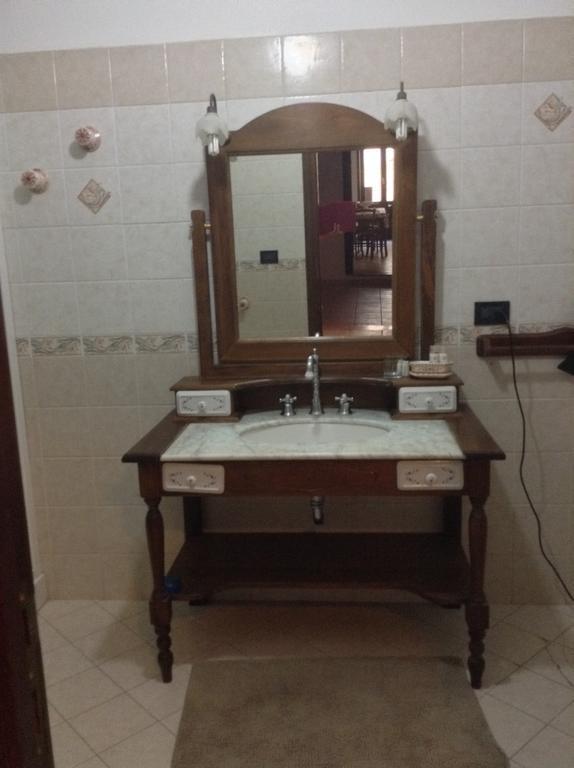 Casa Archimede Apartman Szirakúza Szoba fotó